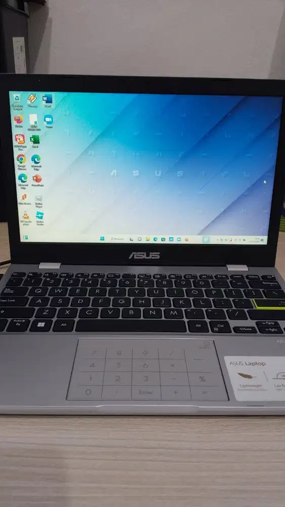 LAPTOP ASUS VIVOBOOK E210MAB | RAM 4/256GB