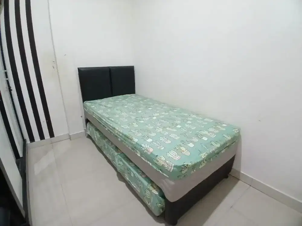 Springbed atas bawah