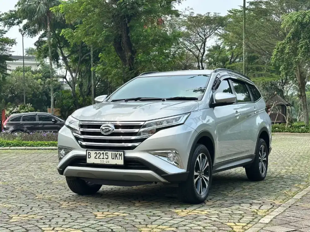 Daihatsu Terios R 1.5  Automatic 2018 Bensin Silver Metalik