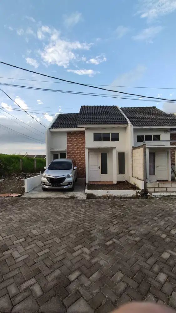 JUAL RUGI/OVER KREDIT CEPAT - Alana Hills Driyorejo