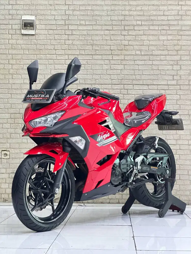 Kawasaki Ninja 250 2023 Istimewa KM 10 Ribu