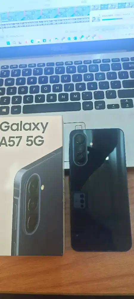 Samsung A57 5G 8/256 likenew fullset original