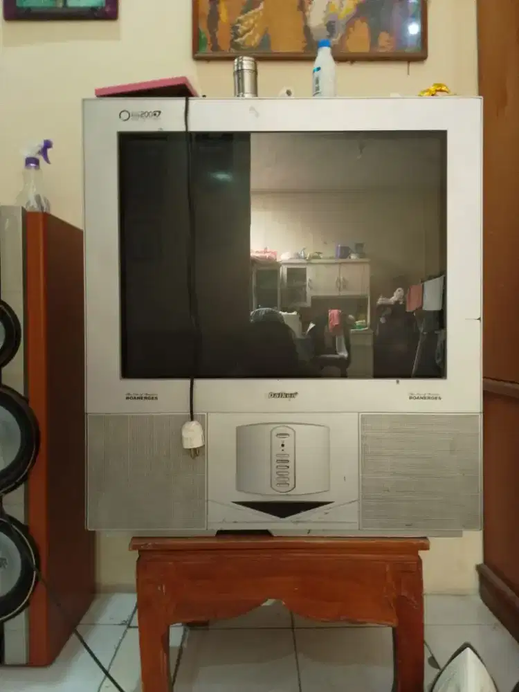 TV Daiken , 29in