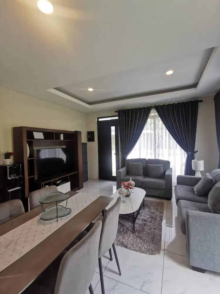 Dijual Rumah Full Furnished Kota Baru Parahyangan