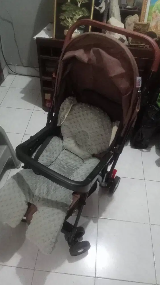 Stroller Coklat Merk Iora Baby