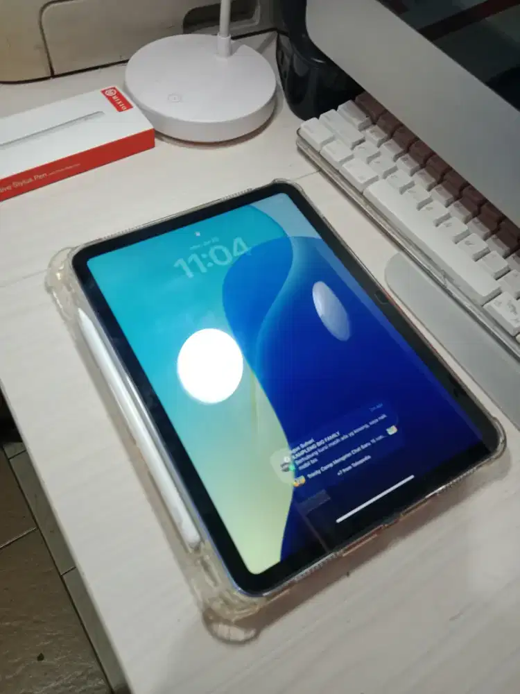 Ipad 10 64GB Wifi Ex Ibox Mulus Like New Fullset Bonus Pen dan Softkes