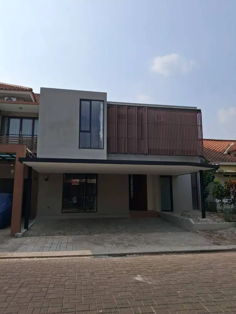 Dijual Rumah Baru Full Furnished di Kota Baru Parahyangan