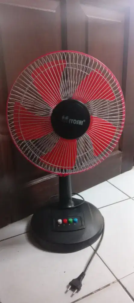 Kipas angin meja MIYOSHI 12 inc