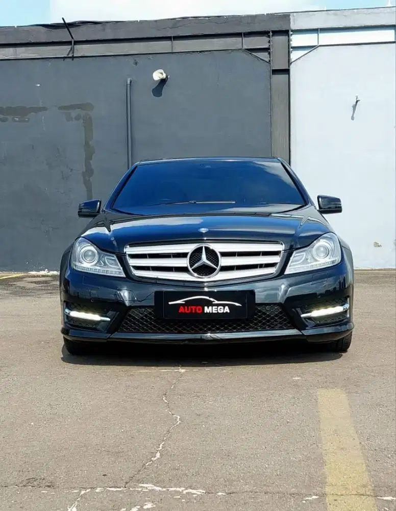 Mercedes Benz C250 CGI AVG W204 nik 2013 Pajak panjang