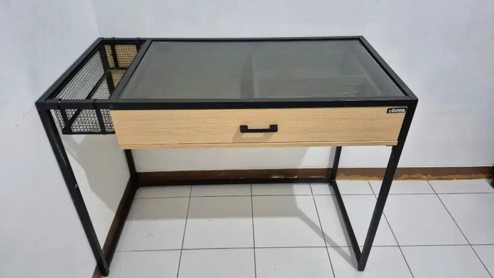 Meja kerja/belajar Informa