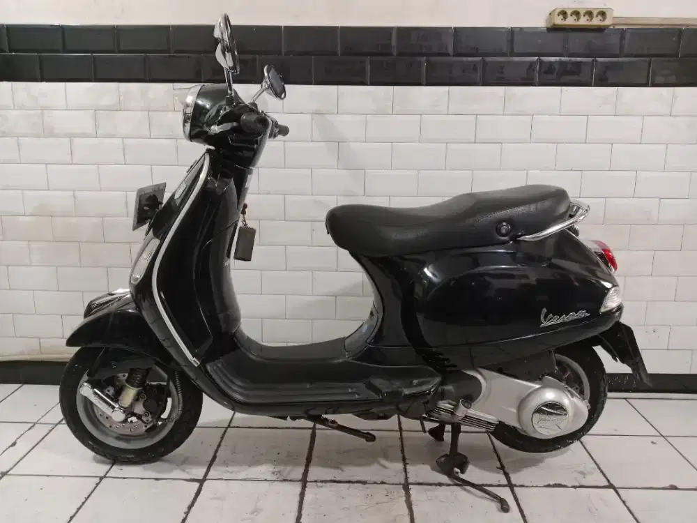 Piaggio Vespa lx 150 tahun 2011