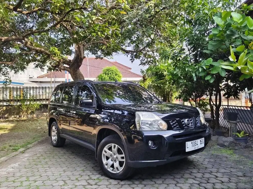 NISSAN XTRAIL 2010 ANTIK KM SEDIKIT pcd crv innova fortuner hrv brv
