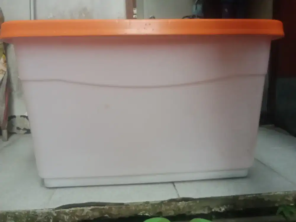 Box container wagon lion star 100 liter