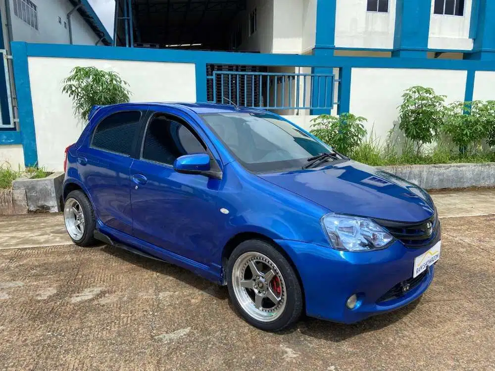 TOYOTA ETIOS VALCO MT 2013