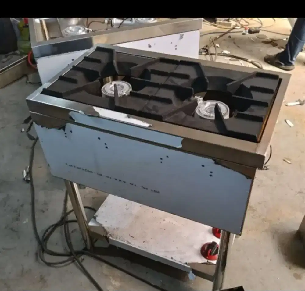 GAS STOVE 2 BURNER / medium PRESSURE uk. 55 x 75 x75 cm