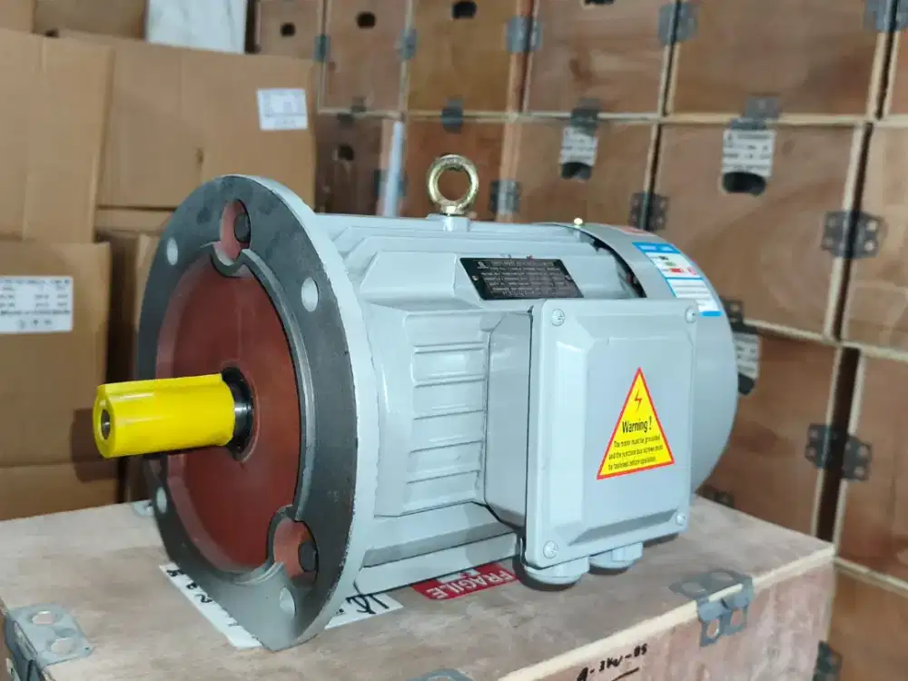 Motor Dinamo 3 phase