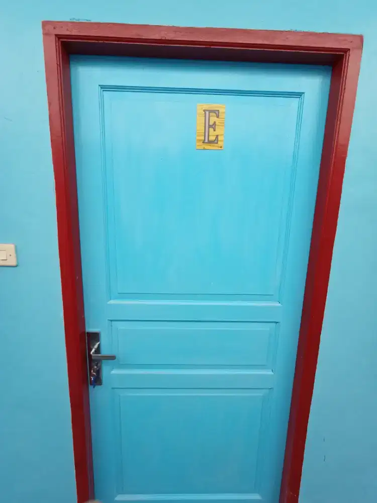 Kontrakan MURAH (E)
