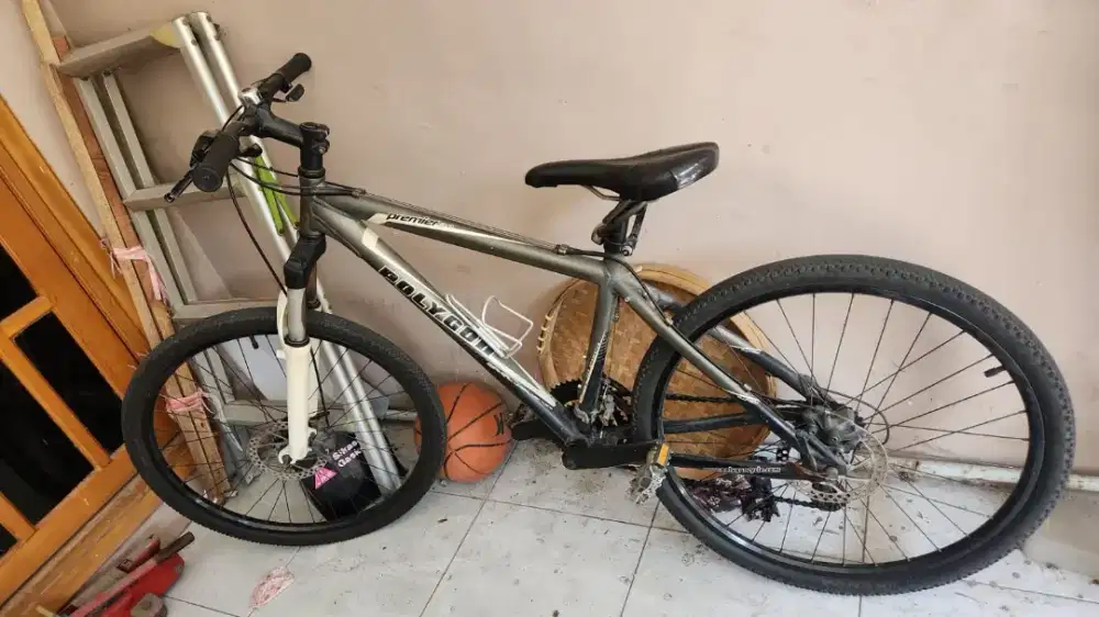 sepeda polygon normal terawat