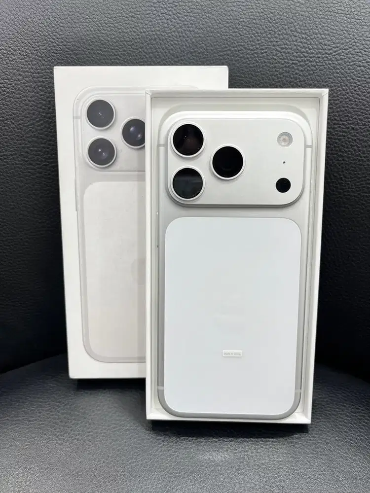 Iphone 17pro 256 silver garansi resmi ibox (PA/A)