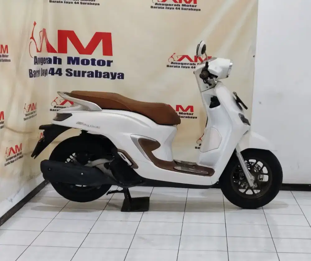 Km 6 Ribu Honda Stylo ABS tahun 2024 warna putih