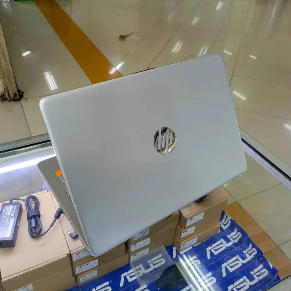 Laptop hp 14s silver Intel core i3 gen 10 ram 8gb ddr4 ssd 128gb