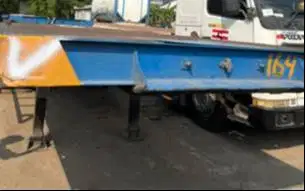 Dilelang Unit Chasis 20 FT