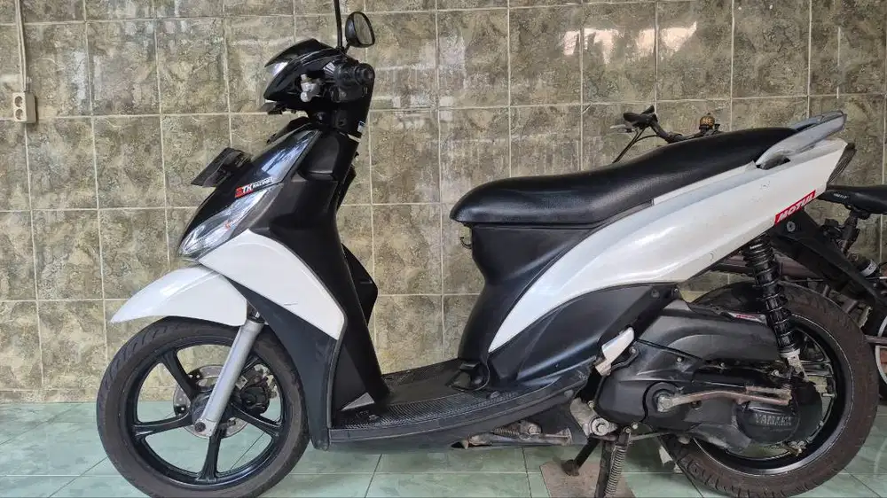 DIJUAL YAMAHA MIO 2013, PUTIH, MULUS.
