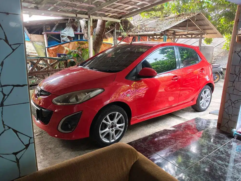 Mazda 2 2011 Bensin