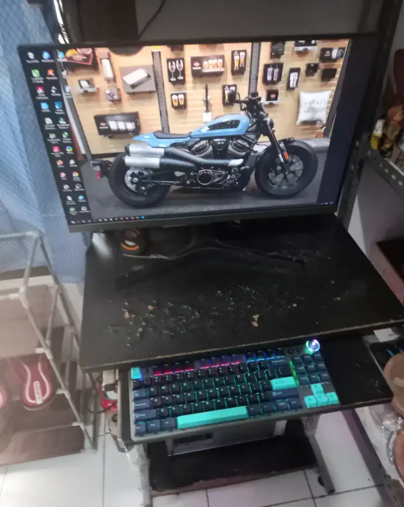 Komputer Ryzen 5 3400G Ram 32 Gb monitor samsung 24inch