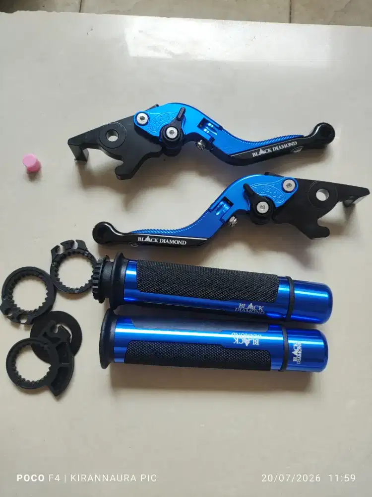 Paket handle dan handgrip blakdiamod buat Yamaha xmax