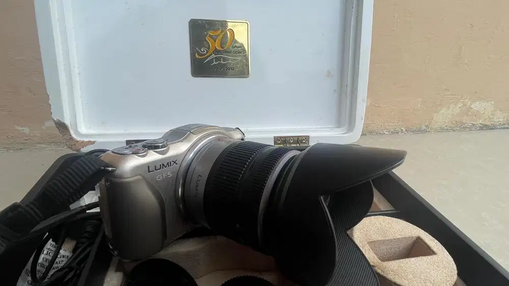 Panasonic Lumix GF5 Spesial Edition