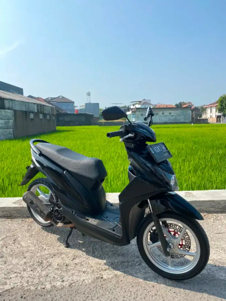Beat fi 2015 asli hitam