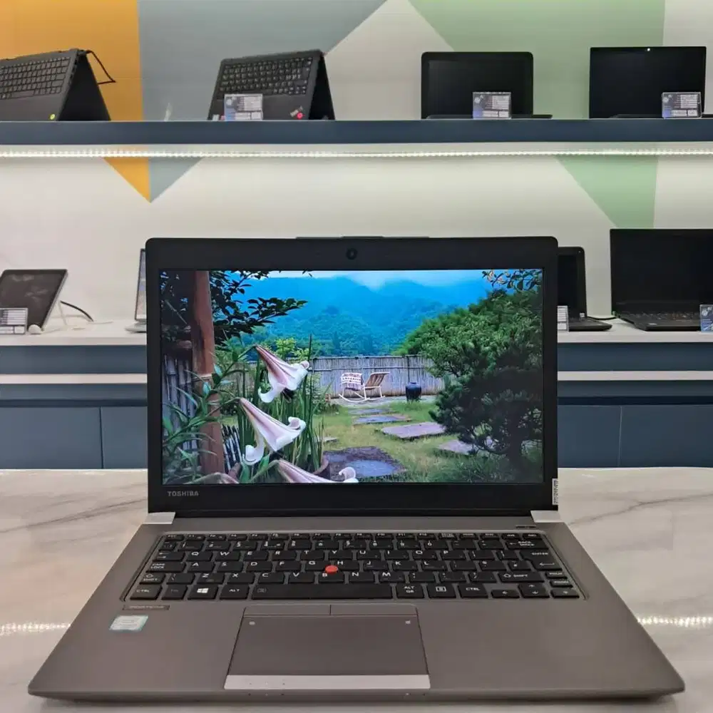 [T05] Laptop TOSIBA |8GB|256GB| Cocok untuk kerja