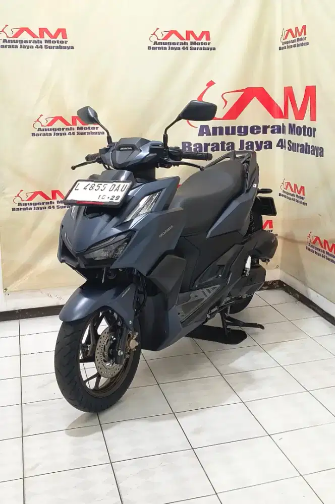 Istimewa Km 5 Ribu Honda vario 160 Abs tahun 2024 Biru