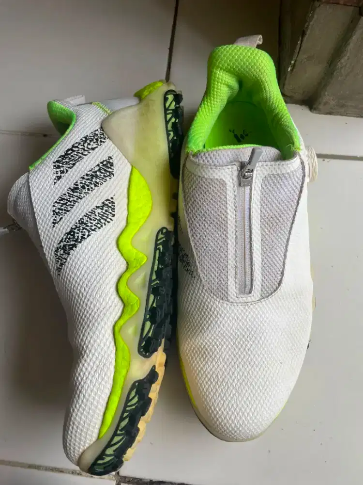 Sepatu adidas CODECHAOS 22 BOA SPIKELESS SHOES