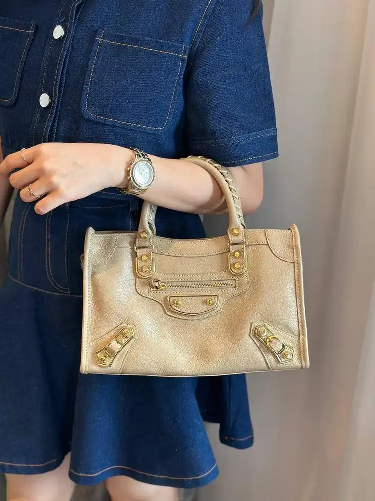Preloved Bal Met Edg