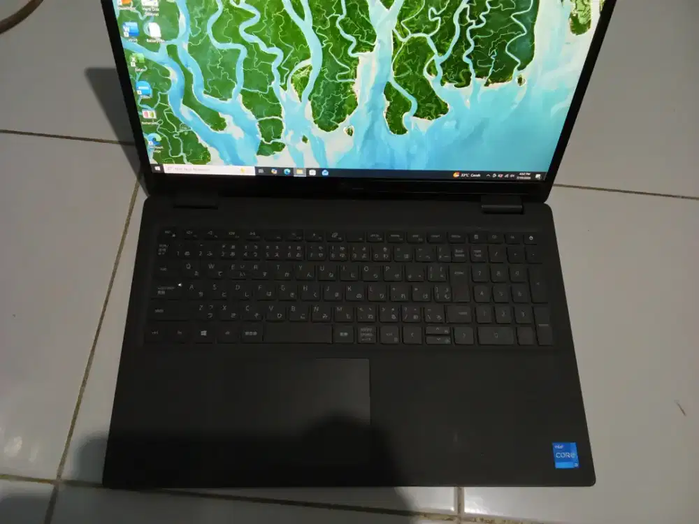 Laptop dell latitude 3520,Intel i5 gen 11,ram 8 GB,SSD 256 GB.nominus