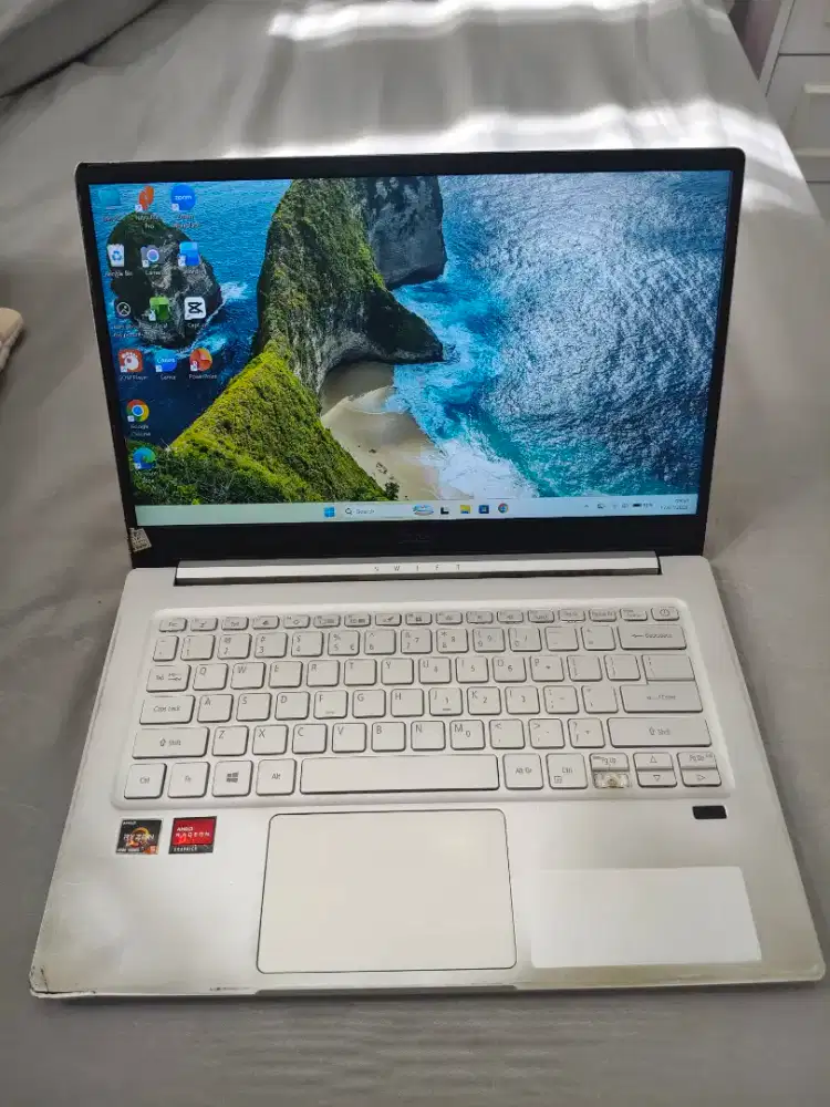 Jual Laptop Acer Swift 3 Ryzen 5 4500U RAM 8GB SSD 512GB IPS Full HD