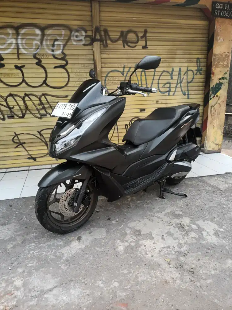 Honda PCX 160 ABS Tahun 2023