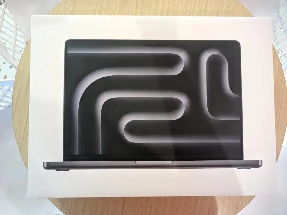 Macbook Pro 14 Black 16GB/1TB M5
Rp. 38.999.000 (Potongan Rp.500.000)