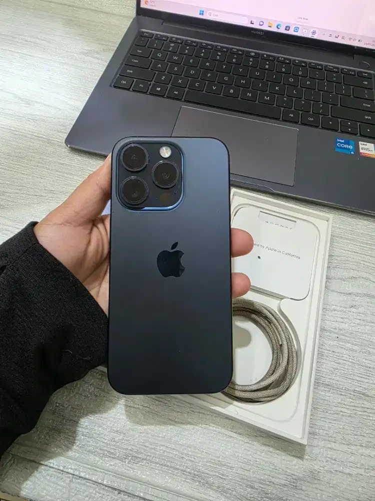 Iphone 15 Pro 1TB Blue Second Garansi Resmi