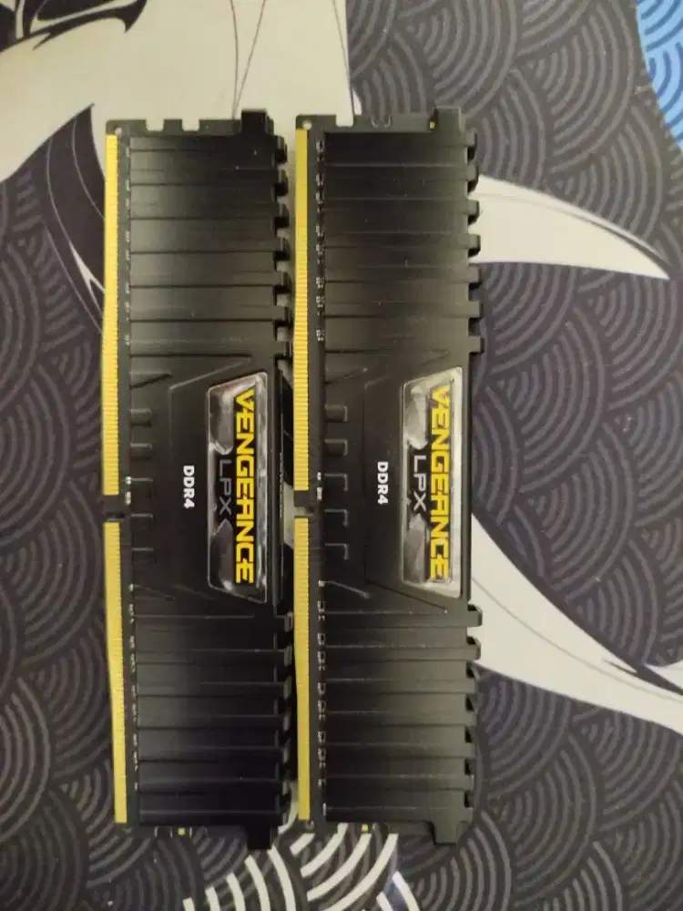 RAM 16gb DDR4 3200mhz Corsair Vengeance LPX