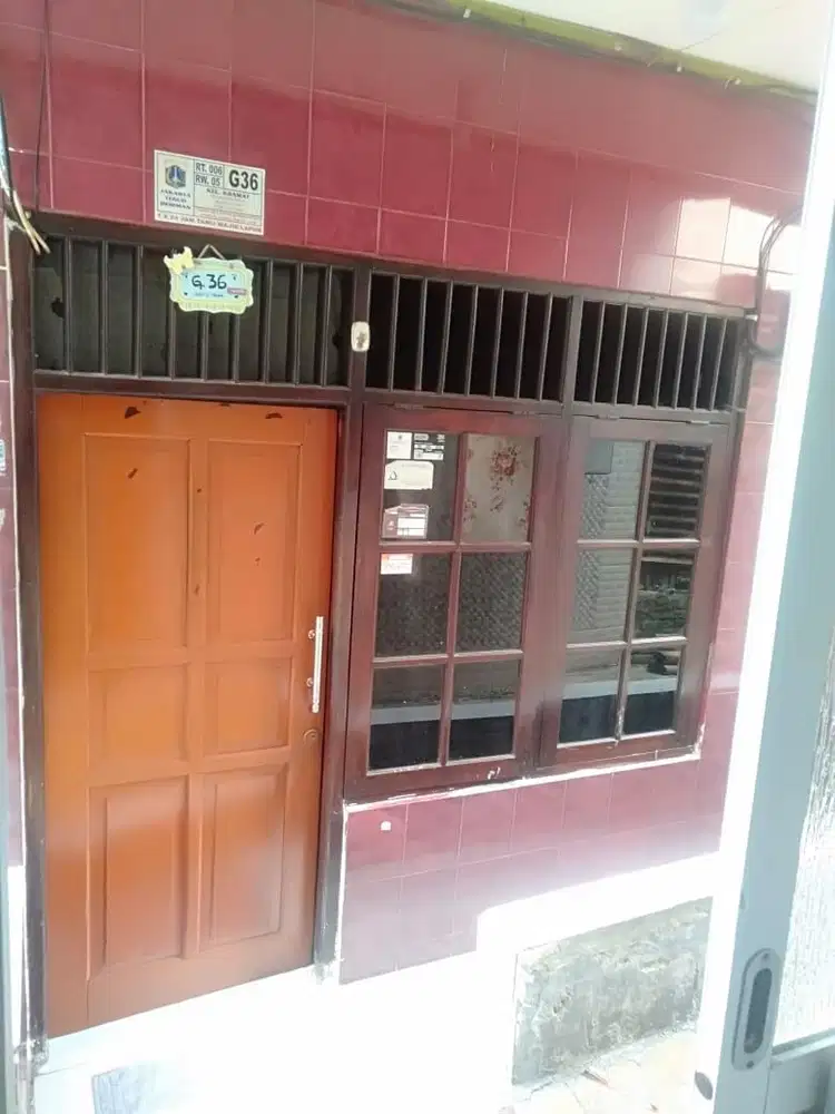 Dijual Rumah Sederhana 2 lantai di jakarta Pusat