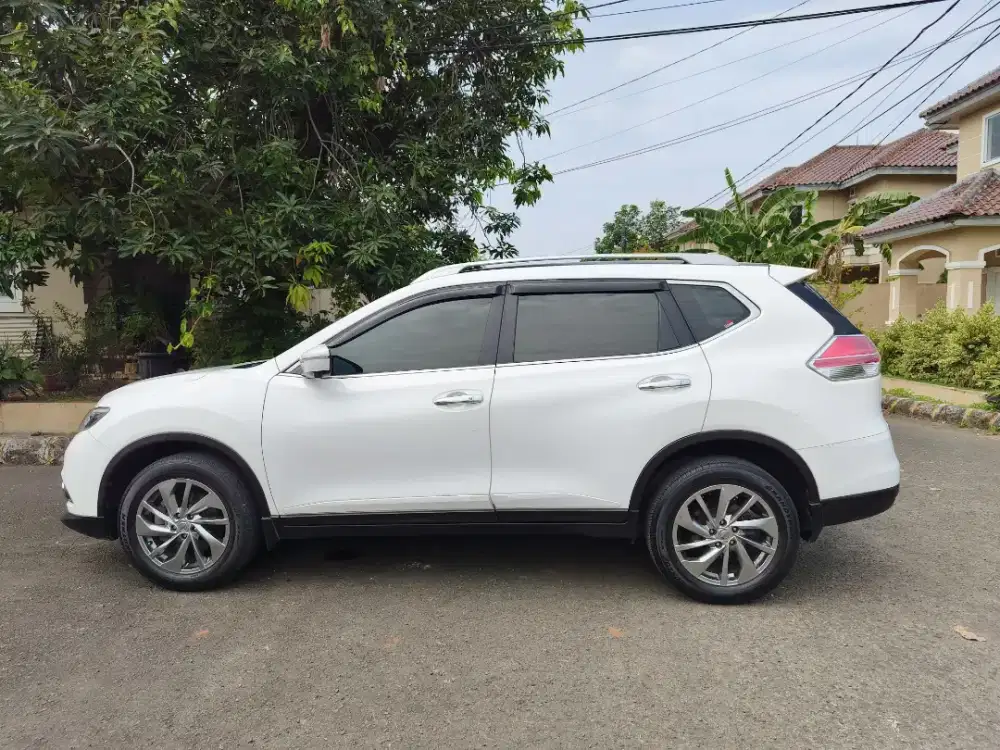 Dijual cepat NISSAN XTRAIL tahun 2018