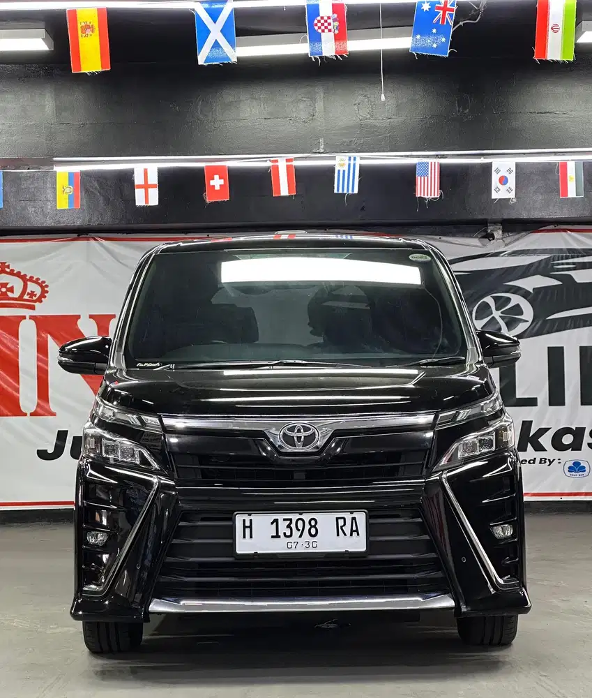 Voxy 2.0 AT 2018 Istimewa