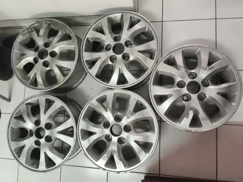 velg oem innova ring 15.