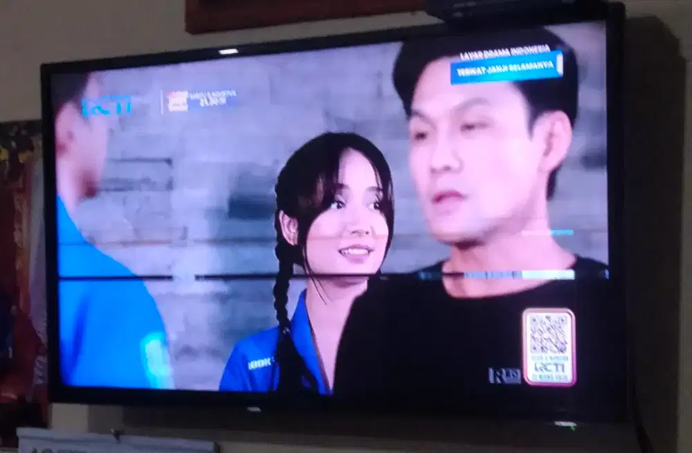 TV PANASONIC LED 32 inch
