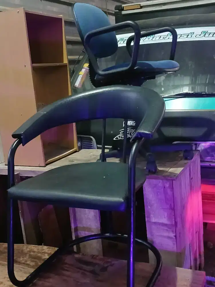 Kursi putar kantor +kursi salon dan rak