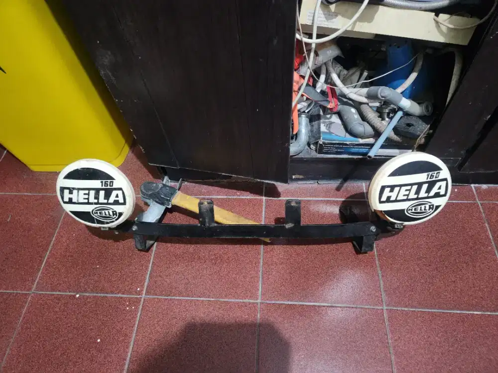 LAMPU HELLA RALLY