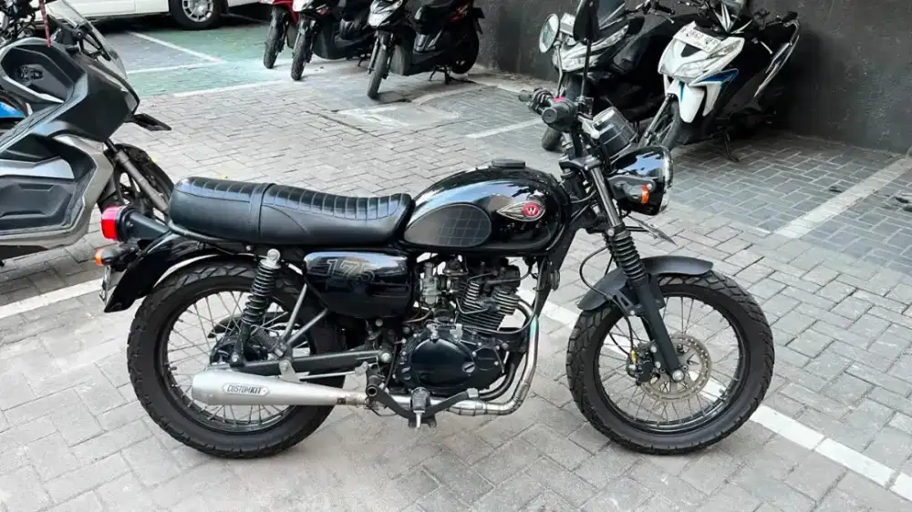 KAWASAKI W175 SE BLACKSTYLE 2021